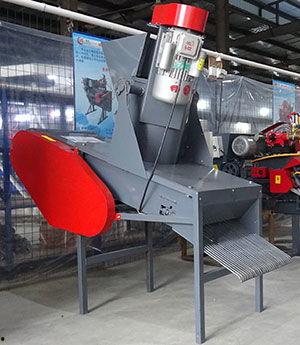 国产鳌虾剥壳机器视频,高效便捷的剥壳新利器