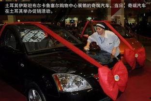 国产车被砸车顶视频,国产车被砸车顶事件引发社会关注