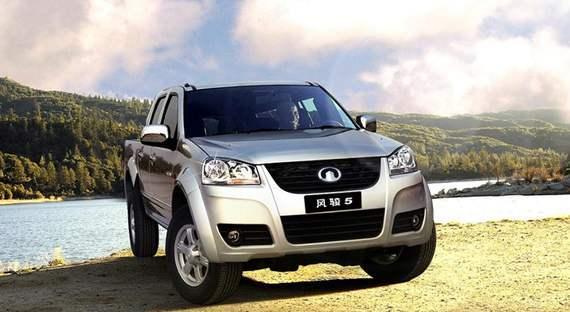 国产皮卡越野实战视频,挑战极限，征服山川