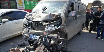 国产电瓶车撞车事故视频